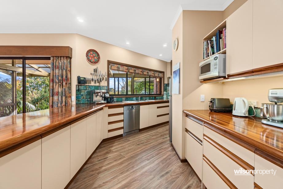 27 Brewsters Road, Yinnar South, VIC 3869 AUS