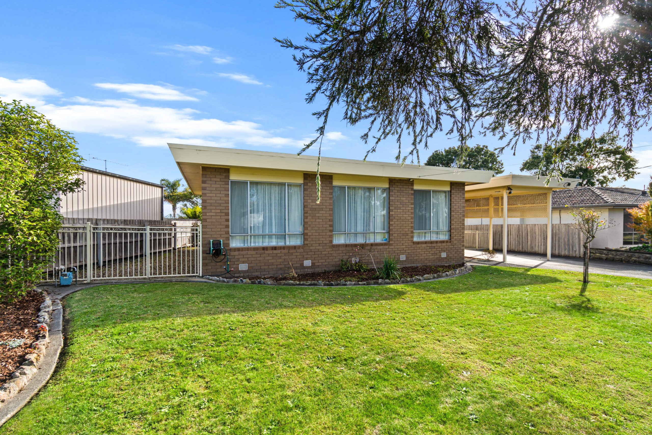 9 Rae Crescent, Churchill, VIC 3842 AUS