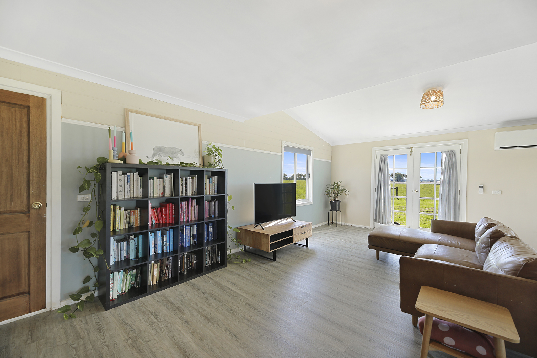 166 Afflecks Road, Toongabbie, VIC 3856 AUS