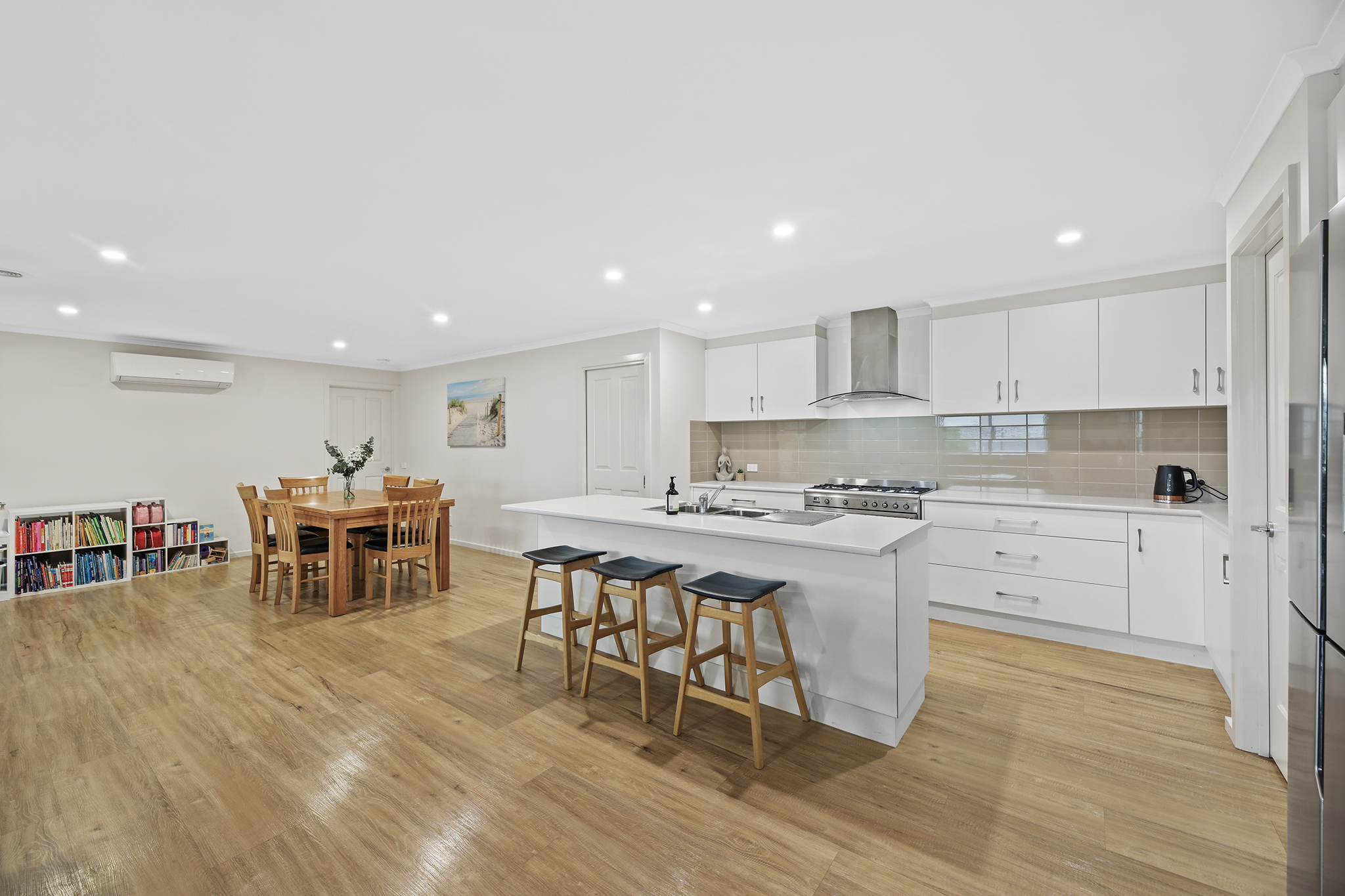6 Rostrevor Close, Traralgon, VIC 3844 AUS