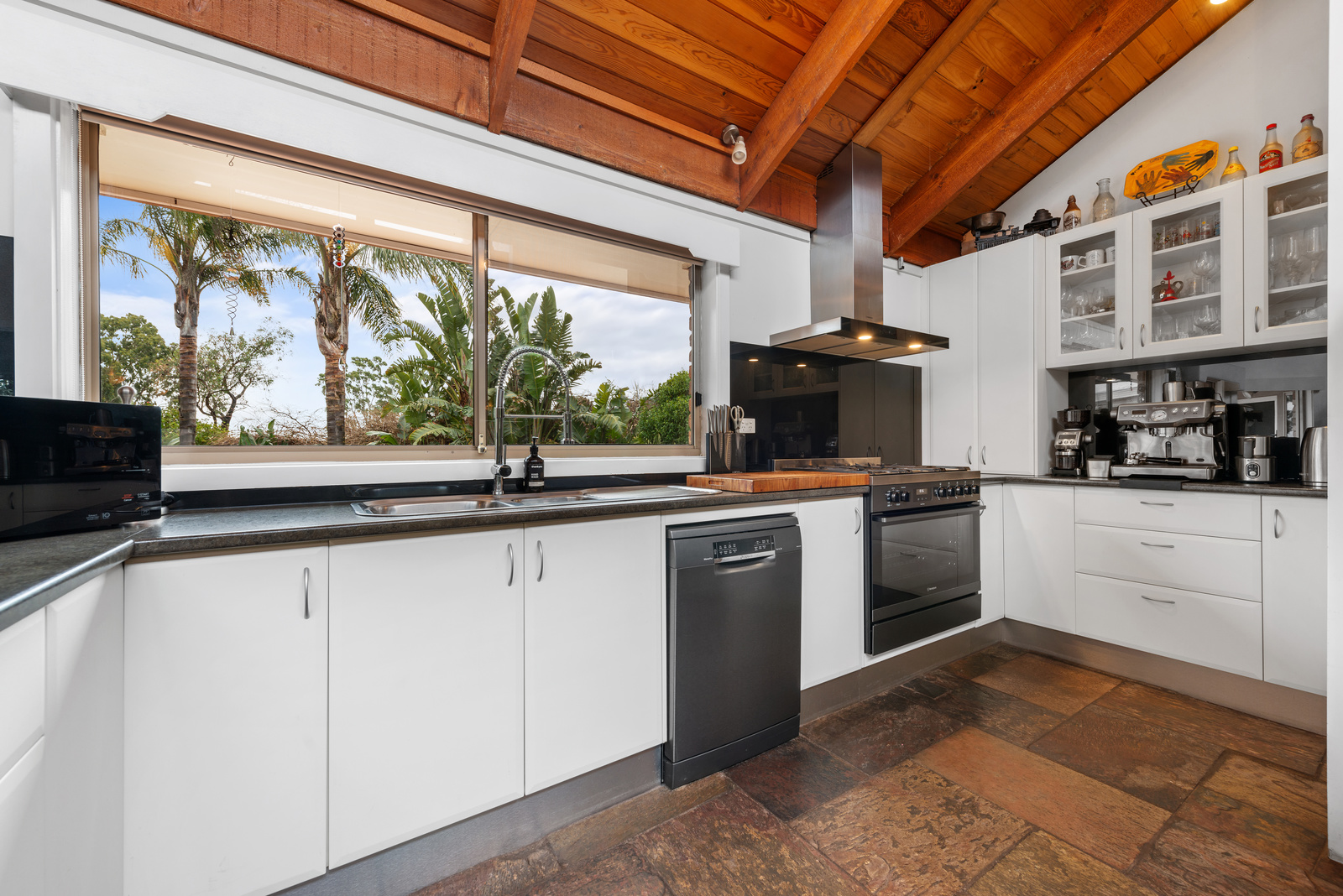 32 Malibu Place, Traralgon, VIC 3844 AUS