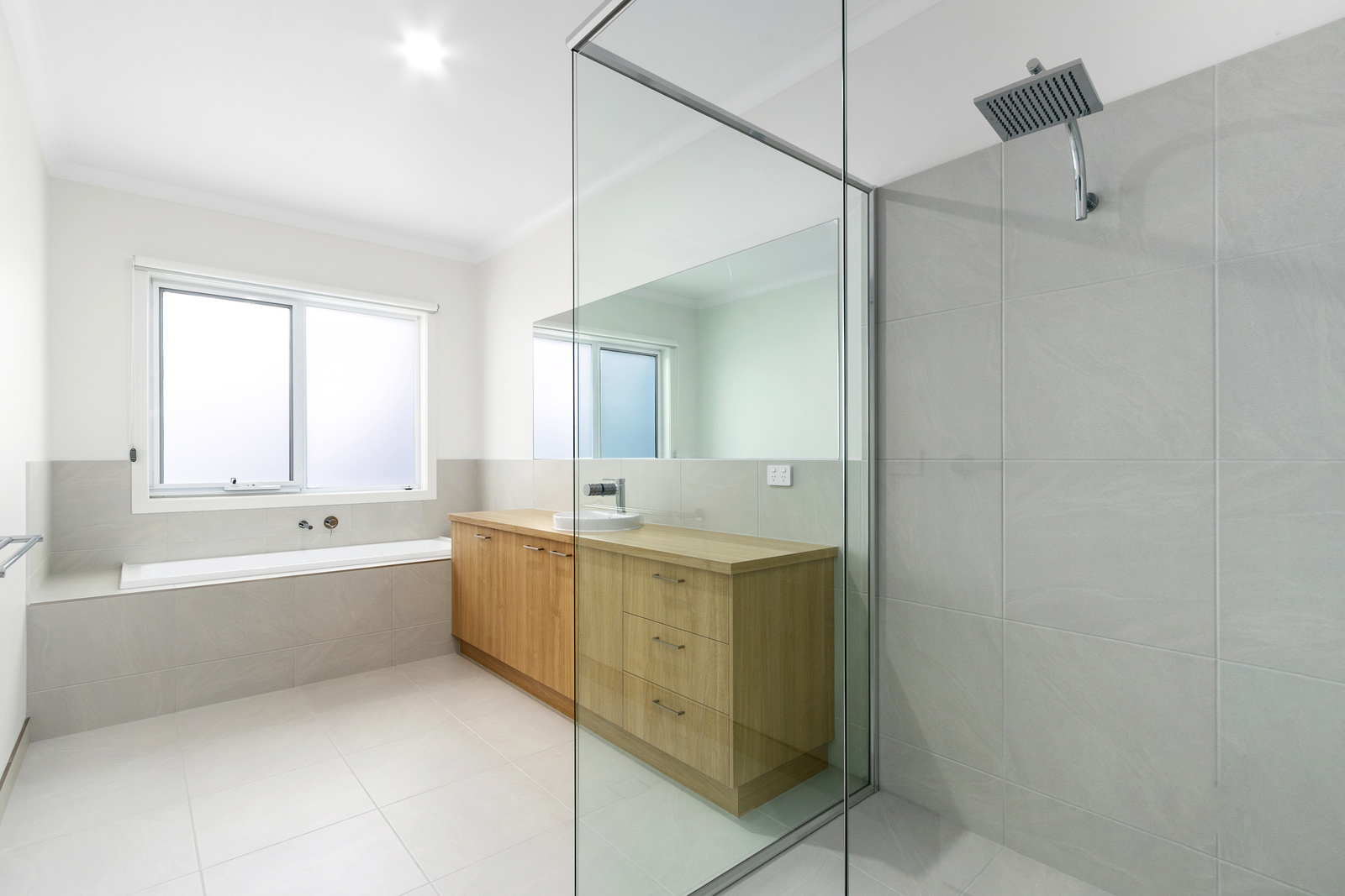 2 Inglewood Way, Glengarry, VIC 3854 AUS