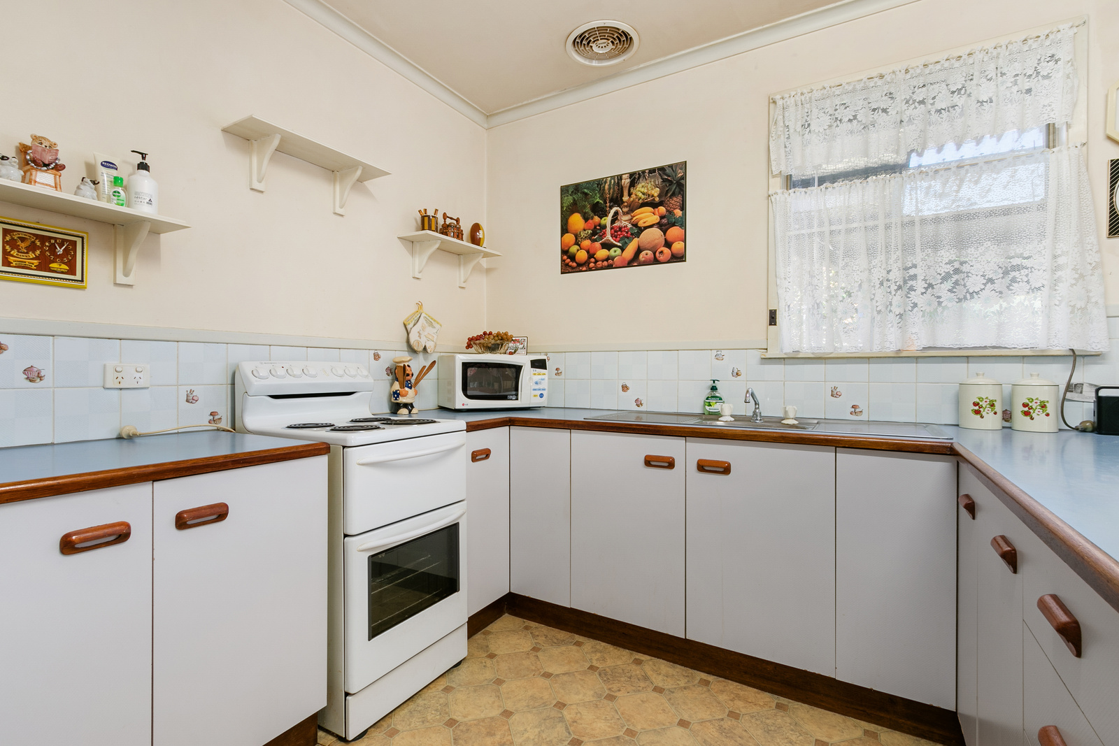 38 Manning Drive, Churchill, VIC 3842 AUS