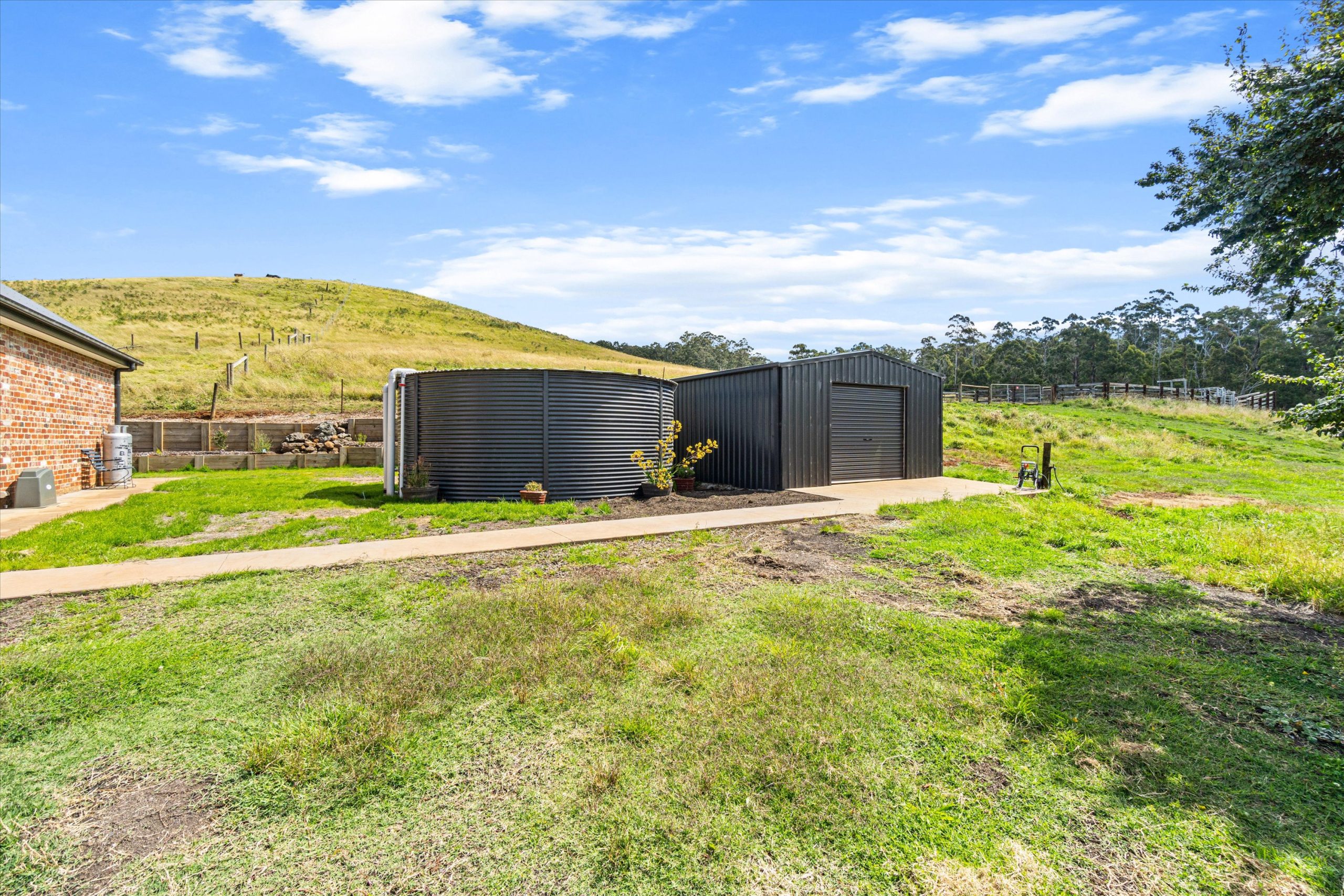 120 Lyndons Road, Callignee, VIC 3844 AUS