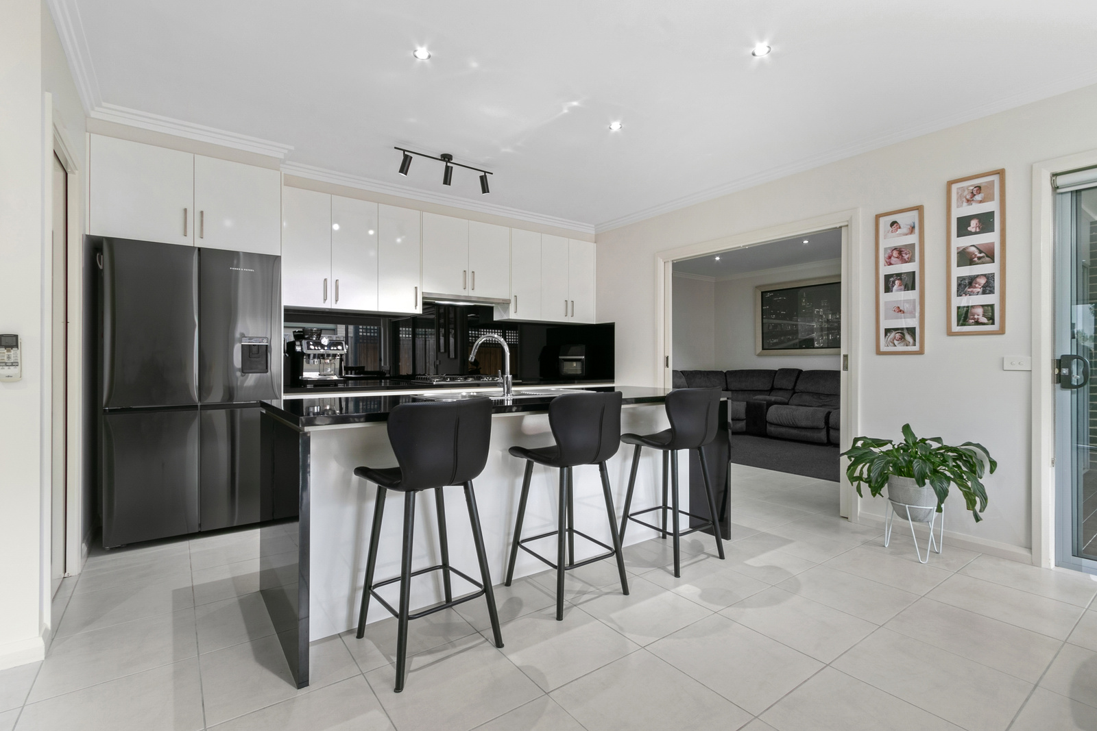 102 Hammersmith Circuit, Traralgon, VIC 3844 AUS