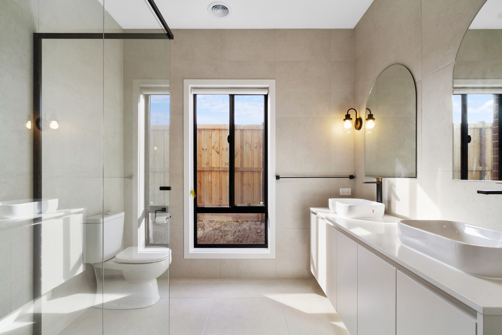 1 Rust View, Traralgon, VIC 3844 AUS
