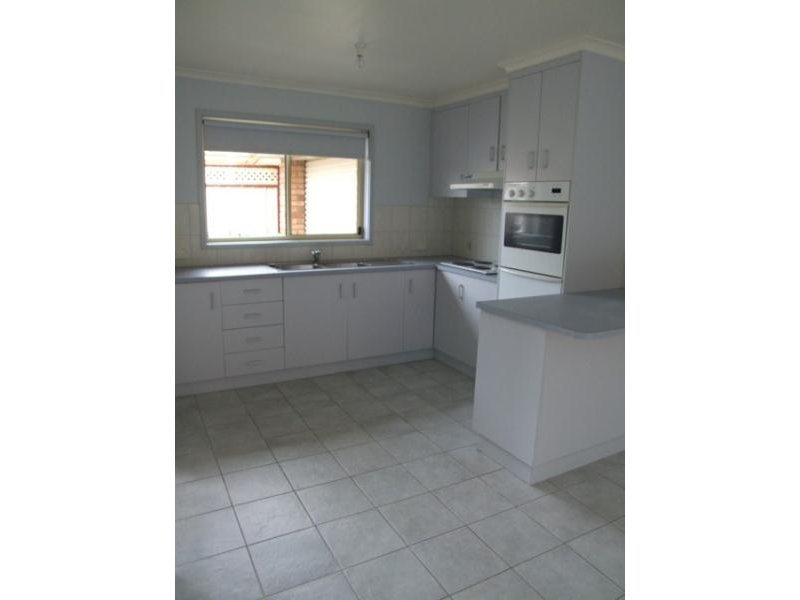 2/26 Moore Street, TRARALGON, VIC 3844 AUS