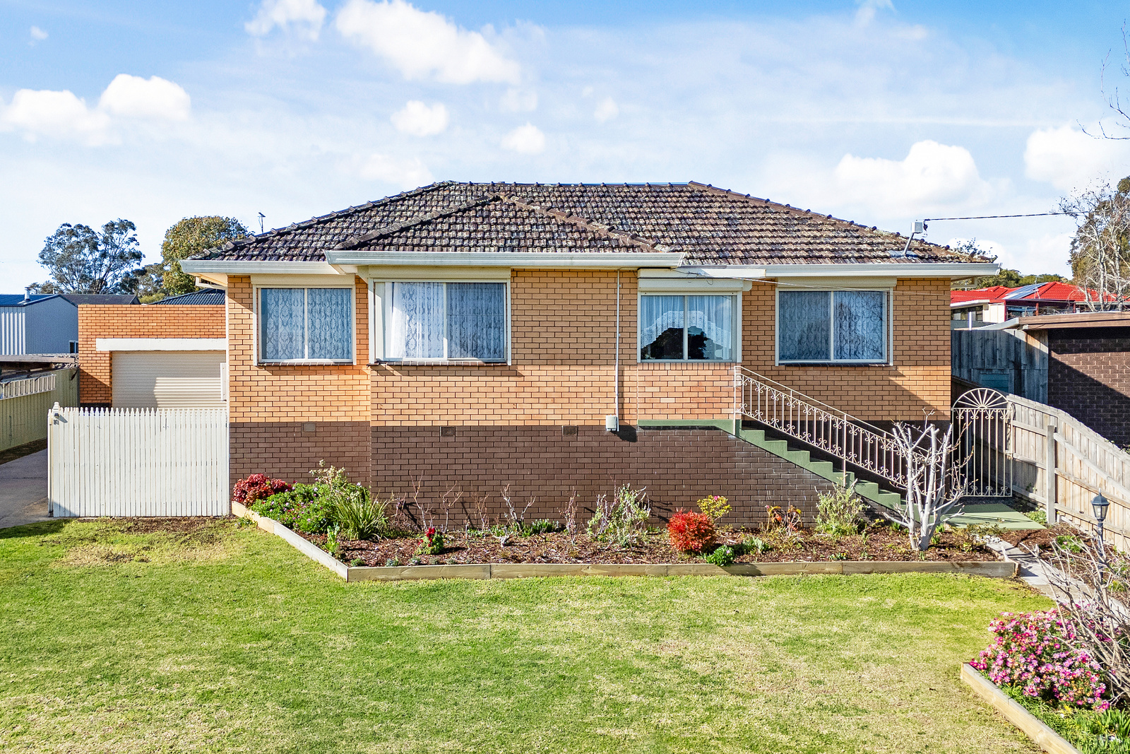 10 Mulcare Crescent, Churchill, VIC 3842 AUS