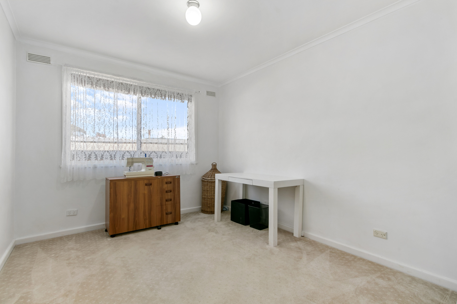 10 Mulcare Crescent, Churchill, VIC 3842 AUS