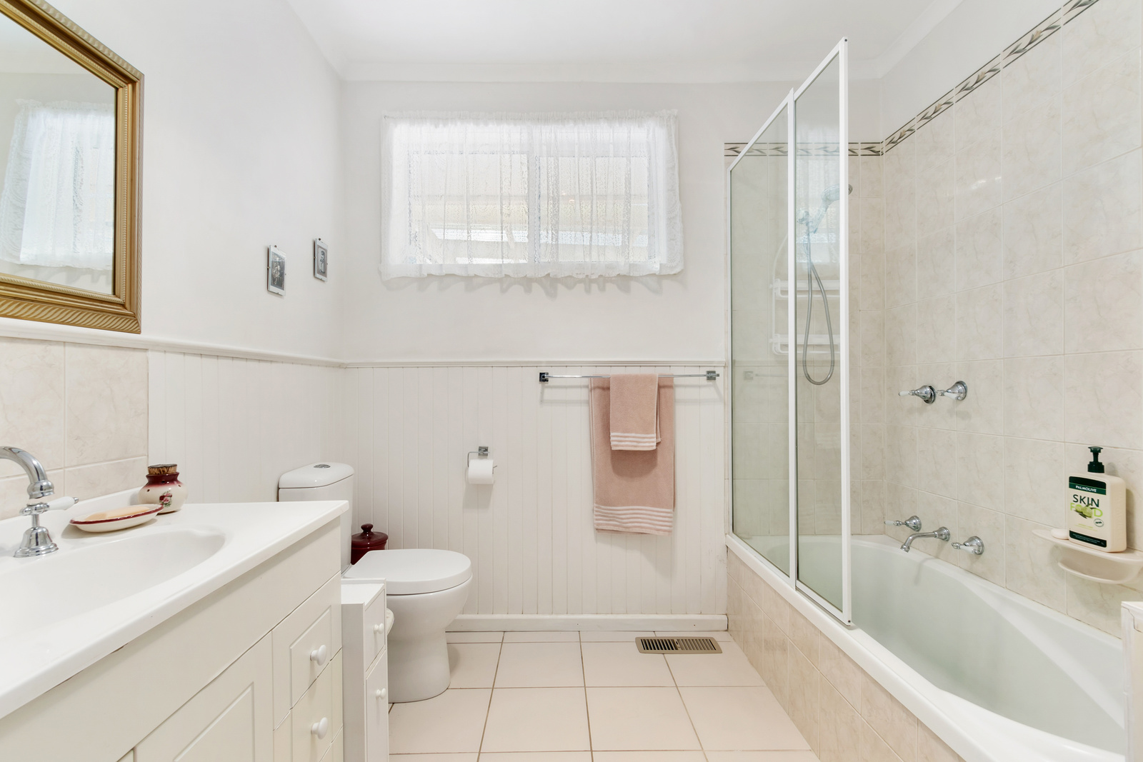 10 Mulcare Crescent, Churchill, VIC 3842 AUS