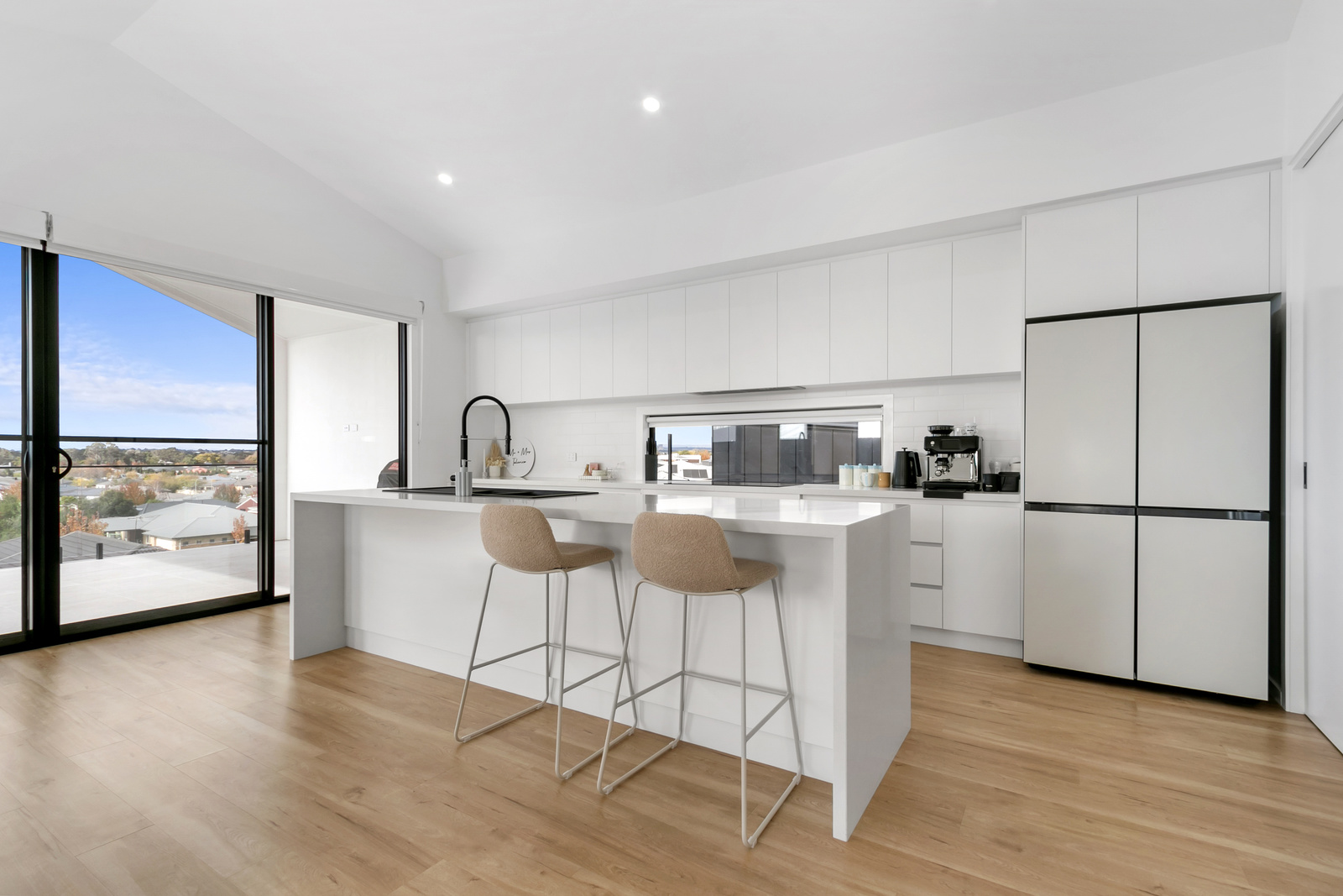 64 St Georges Road, Traralgon, VIC 3844 AUS