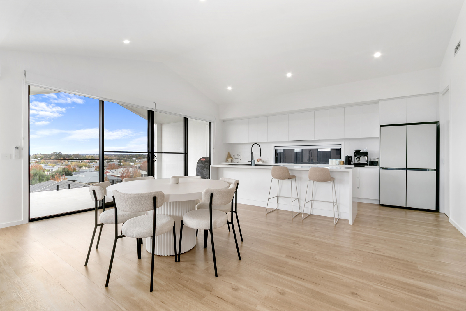 64 St Georges Road, Traralgon, VIC 3844 AUS