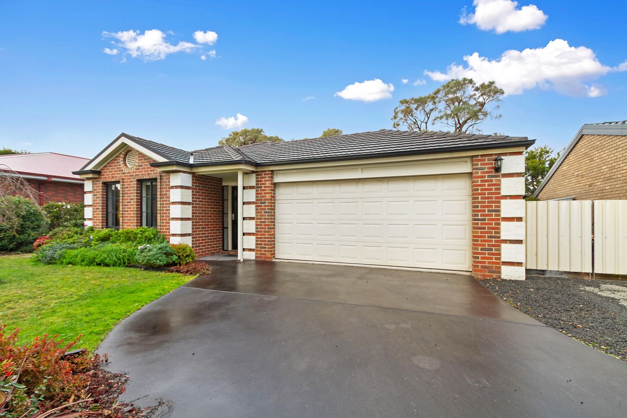 13 Sunderland Circuit, TRARALGON, VIC 3844 AUS