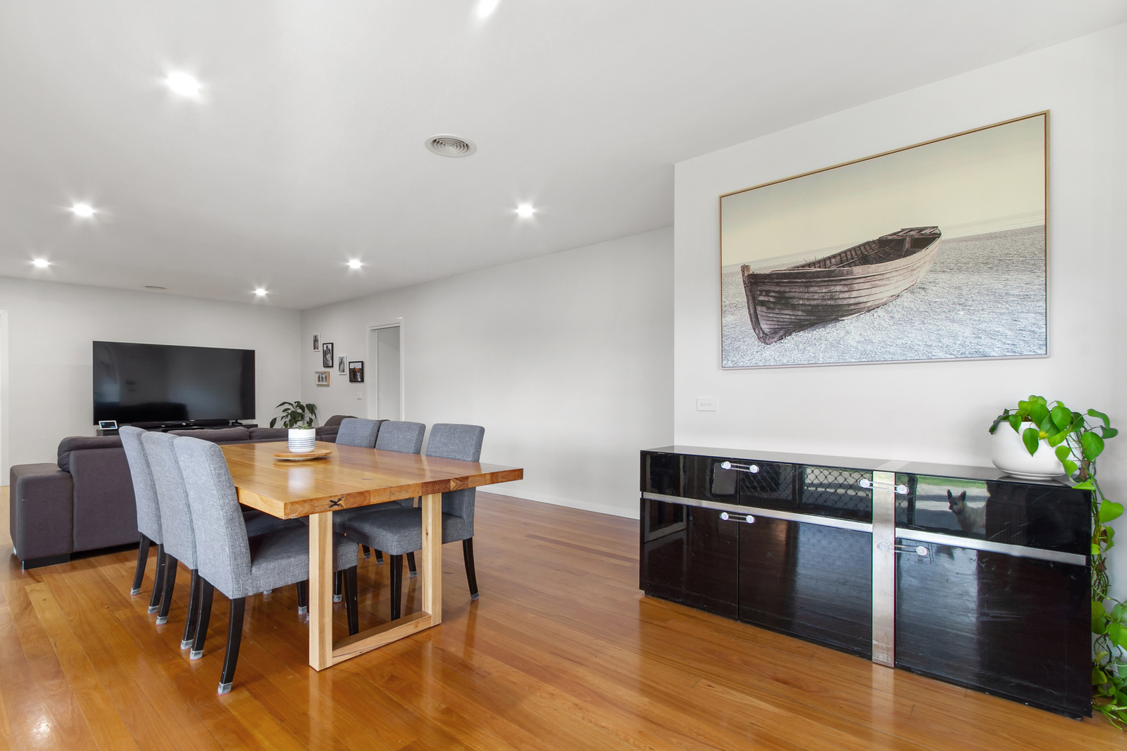 1 Brown Drive, Churchill, VIC 3842 AUS