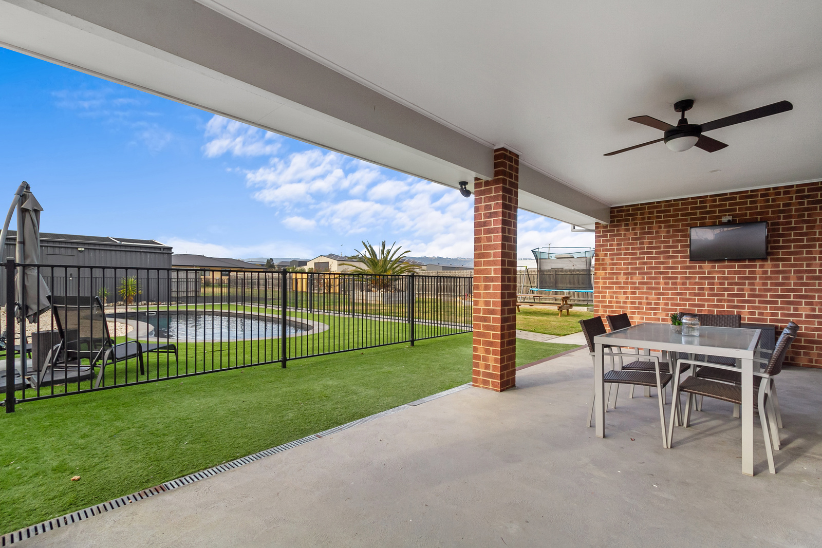1 Brown Drive, Churchill, VIC 3842 AUS