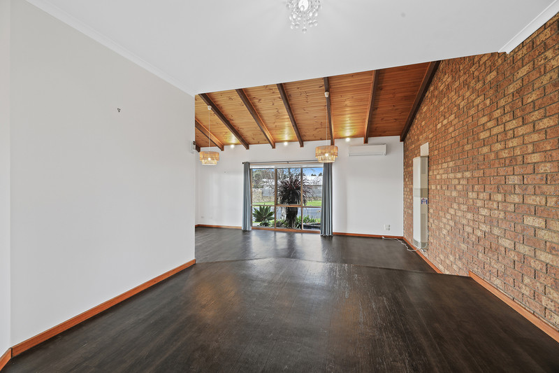 64 Hazelwood Road, Traralgon, VIC 3844 AUS