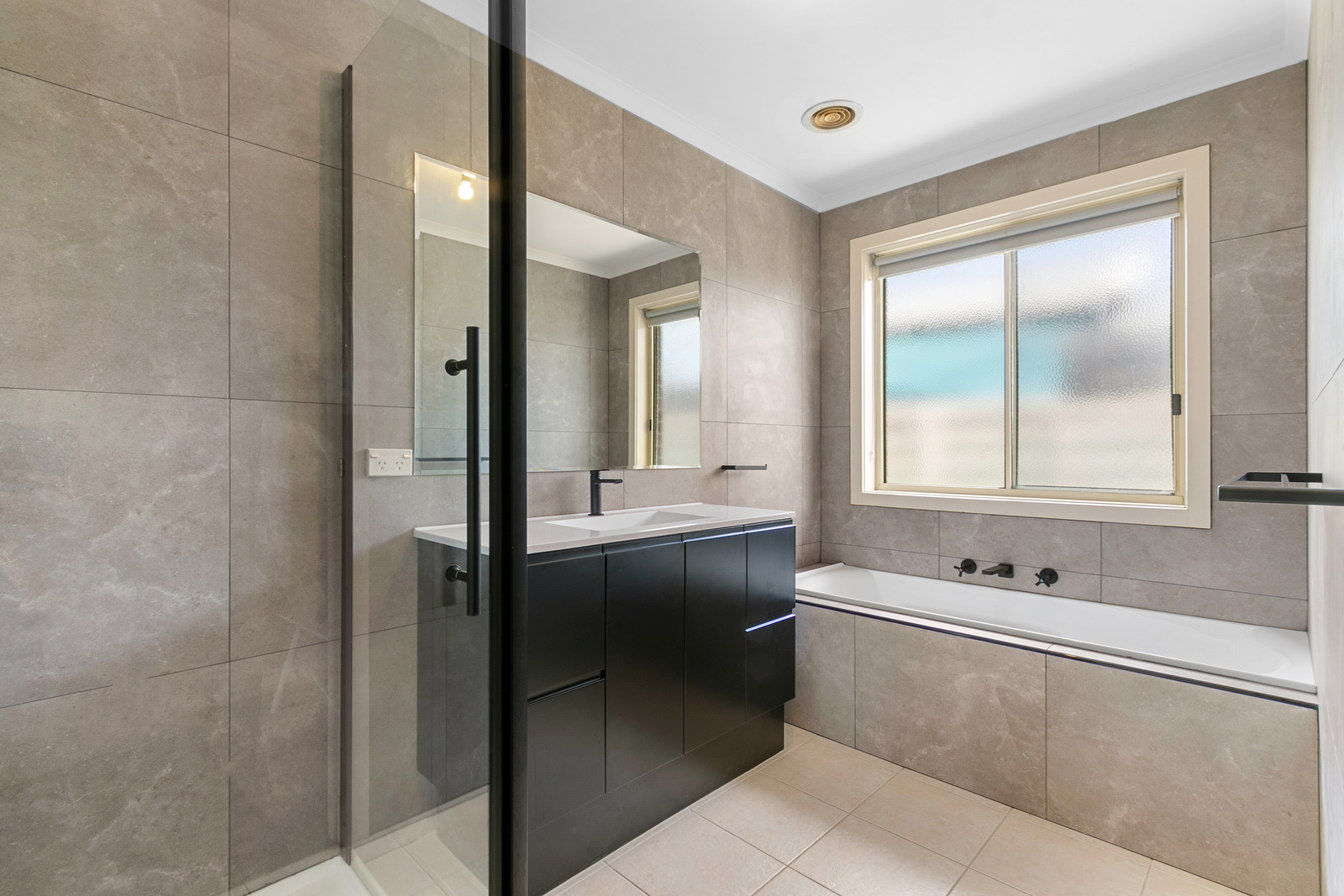 15 Tasman Close, Traralgon, VIC 3844 AUS