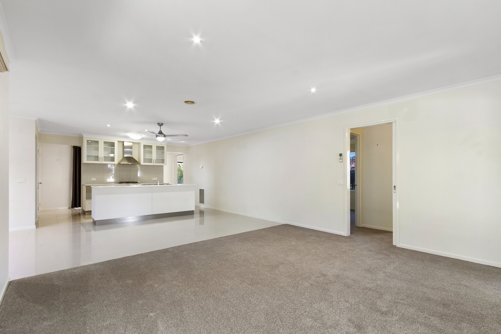 49 Connaught Way, Traralgon, VIC 3844 AUS