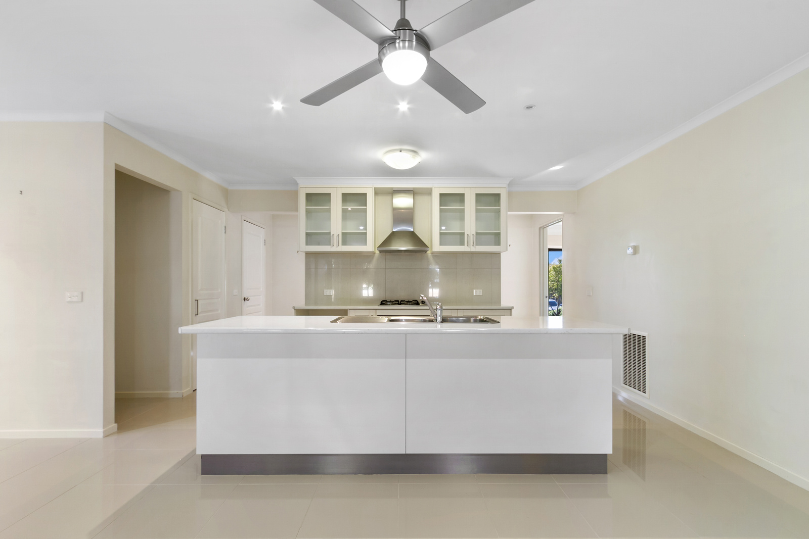 49 Connaught Way, Traralgon, VIC 3844 AUS