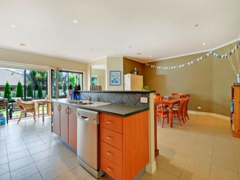 38 Connaught Way, TRARALGON, VIC 3844 AUS
