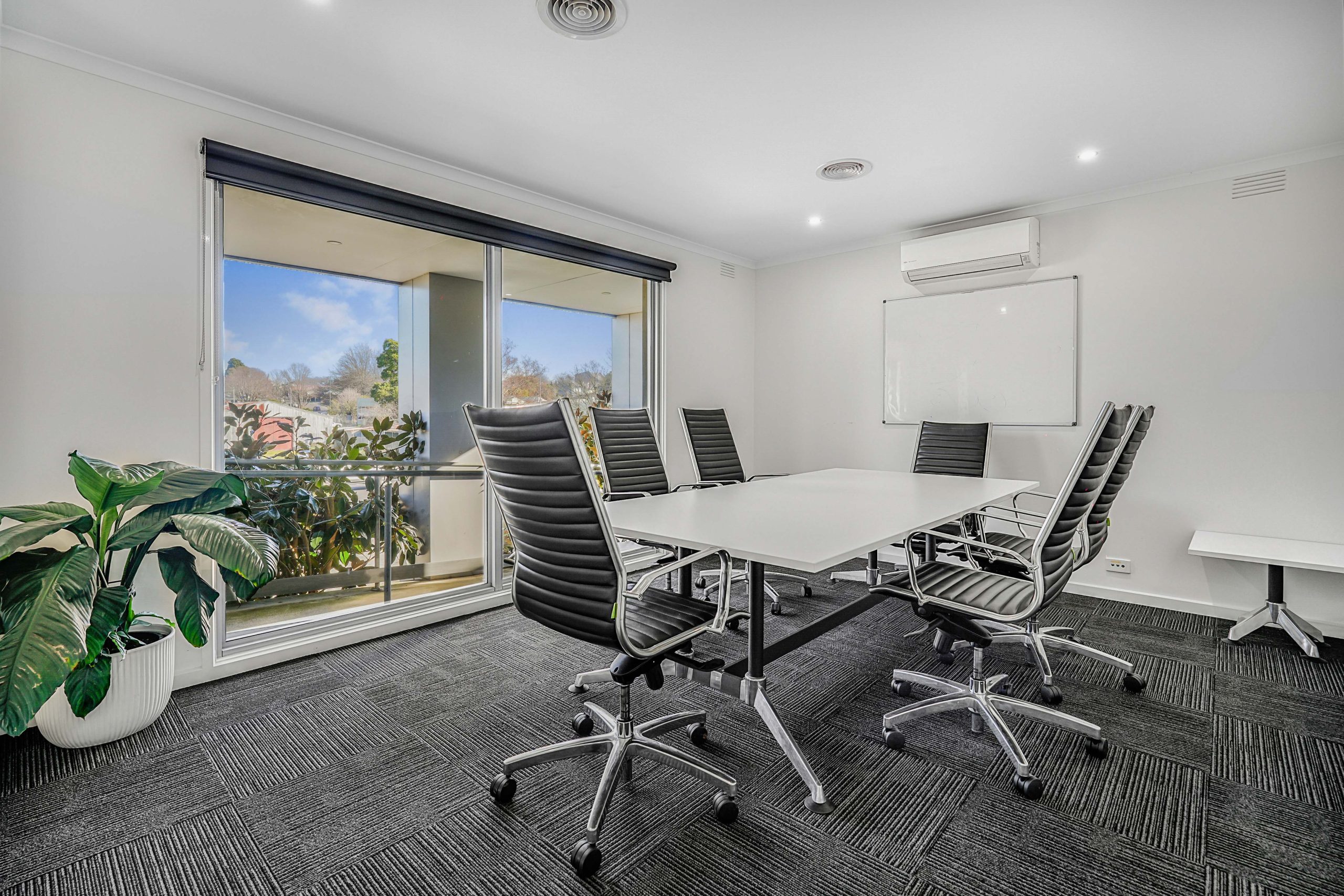 1/28 Gladstone Street, Warragul, VIC 3820 AUS