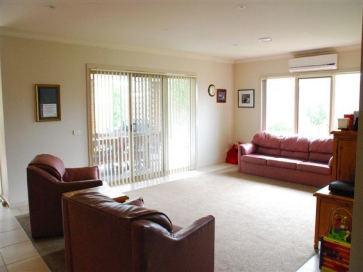 2 Sherwood Court, TRARALGON, VIC 3844 AUS