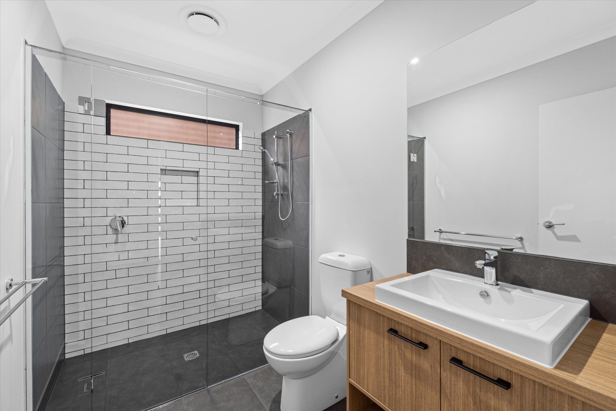 1/15 Columbia Crescent, Traralgon, VIC 3844 AUS