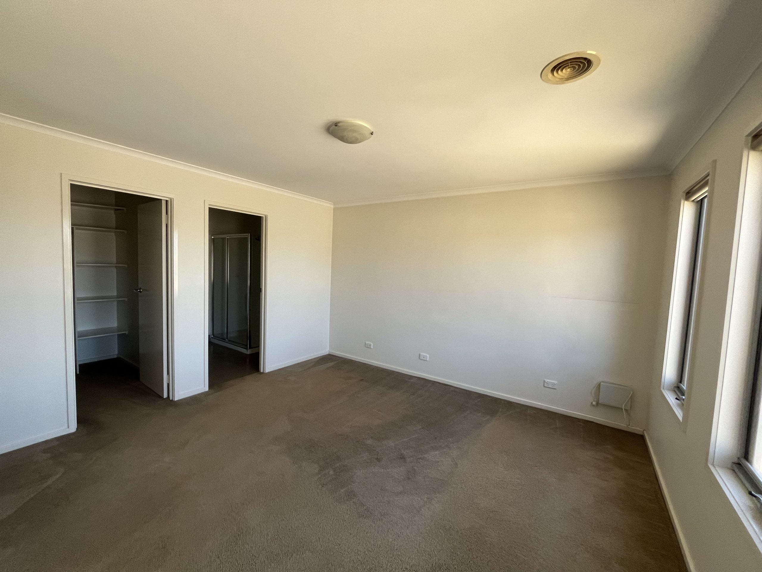 1/70 Bradman Boulevard, TRARALGON, VIC 3844 AUS