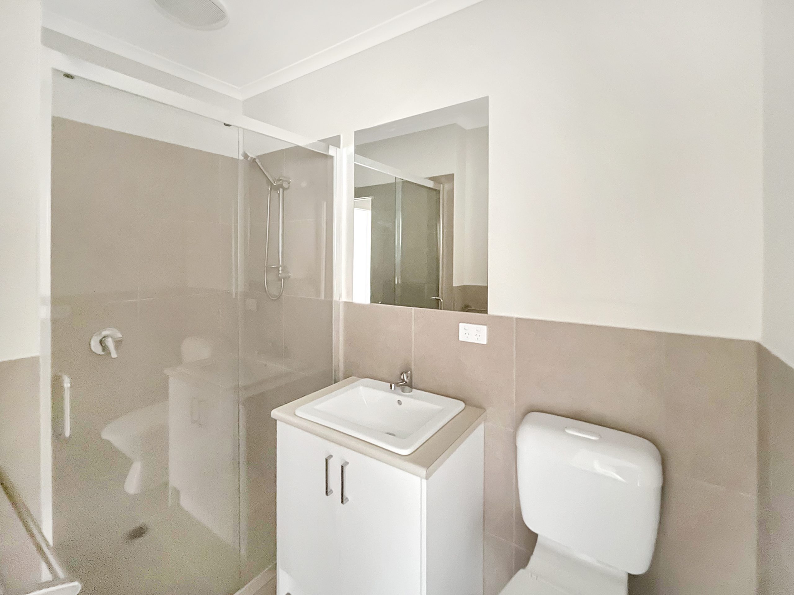 21A Kenilworth Drive, Traralgon, VIC 3844 AUS
