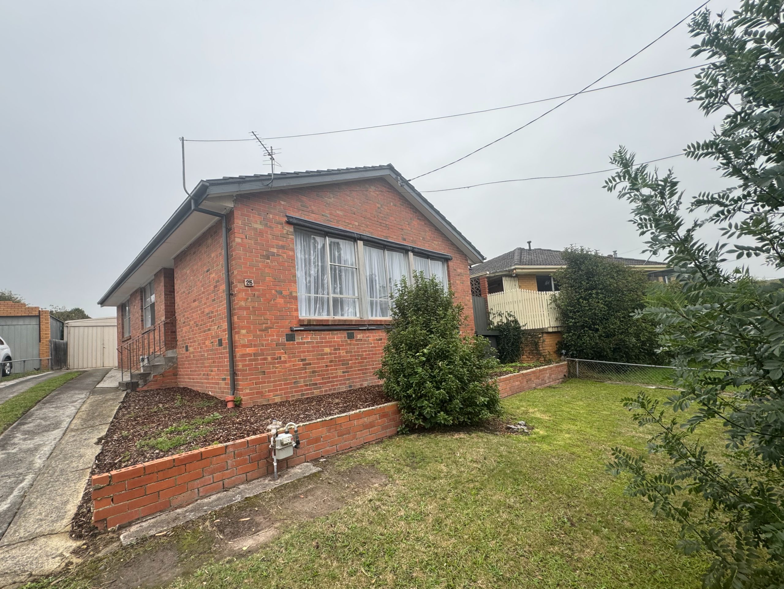 25 White Parade, Churchill, VIC 3842 AUS
