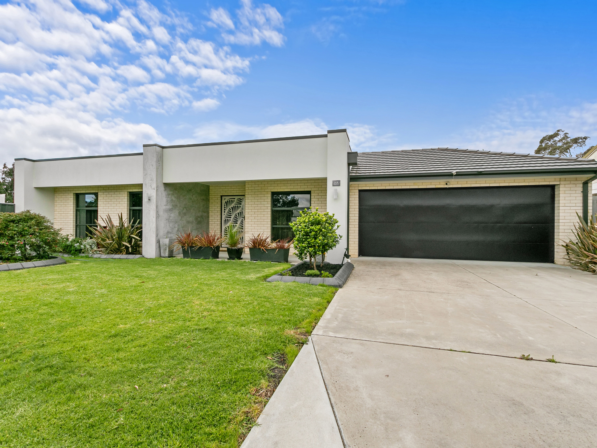 17-19 King Street, Rosedale, VIC 3847 AUS