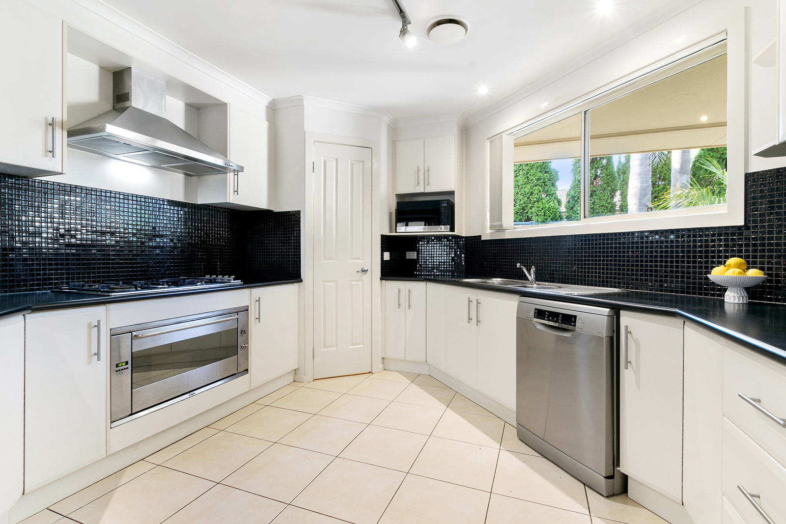 40 Connaught Way, TRARALGON, VIC 3844 AUS