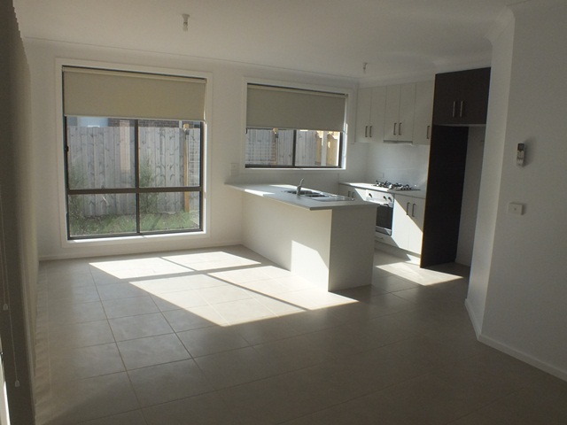 2/52 Donegal Avenue, TRARALGON, VIC 3844 AUS