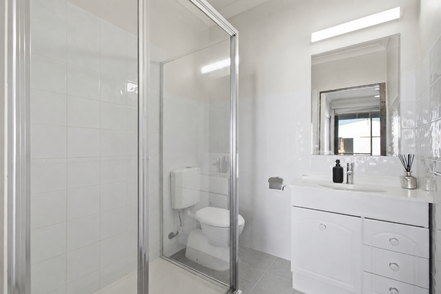 2301 Traralgon-Maffra Road, Cowwarr, VIC 3857 AUS
