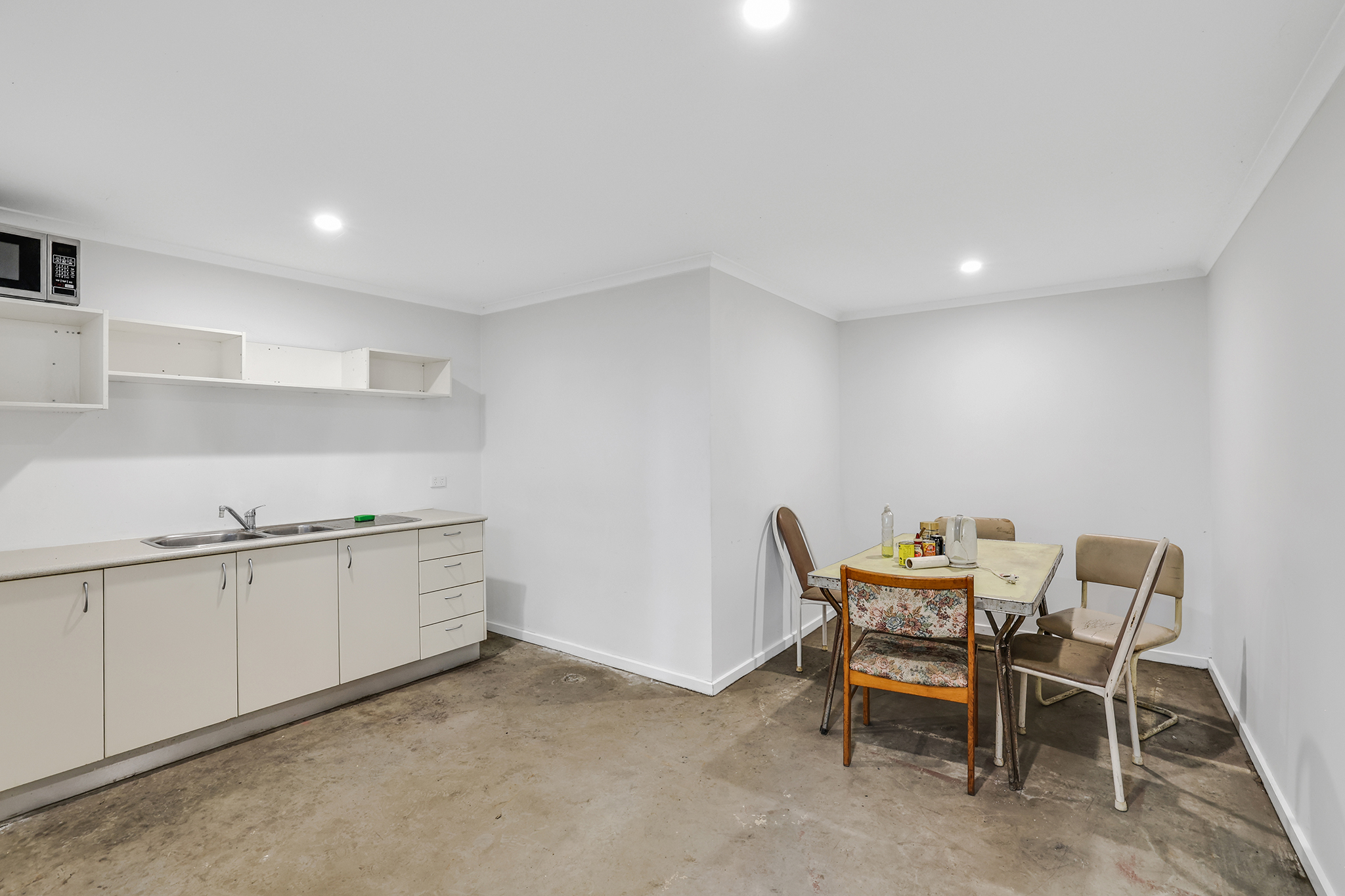 21-23 Centre Road, Morwell, VIC 3840 AUS