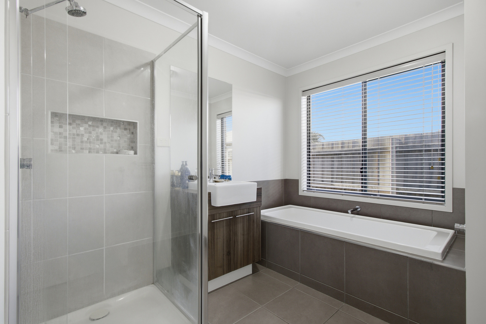6 Mountain Grey Circuit, Morwell, VIC 3840 AUS