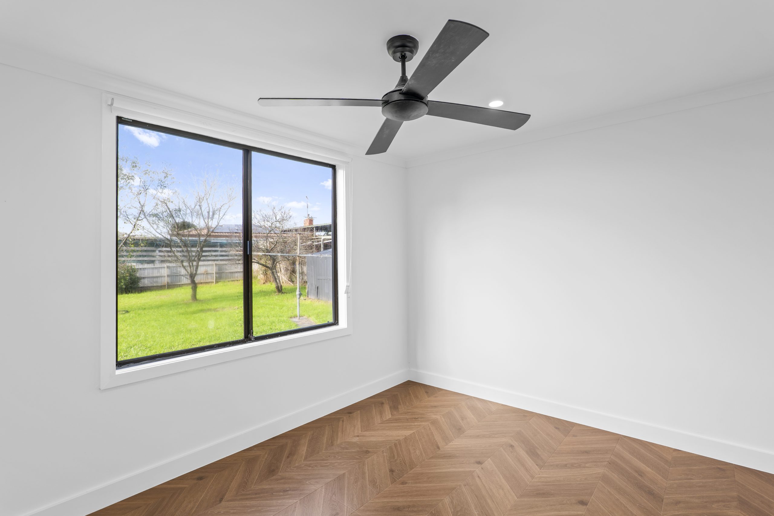 33 Alexander Avenue, Moe, VIC 3825 AUS