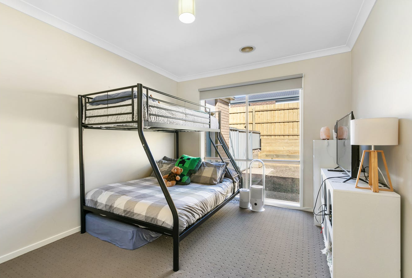 8 Notting Hill, TRARALGON, VIC 3844 AUS