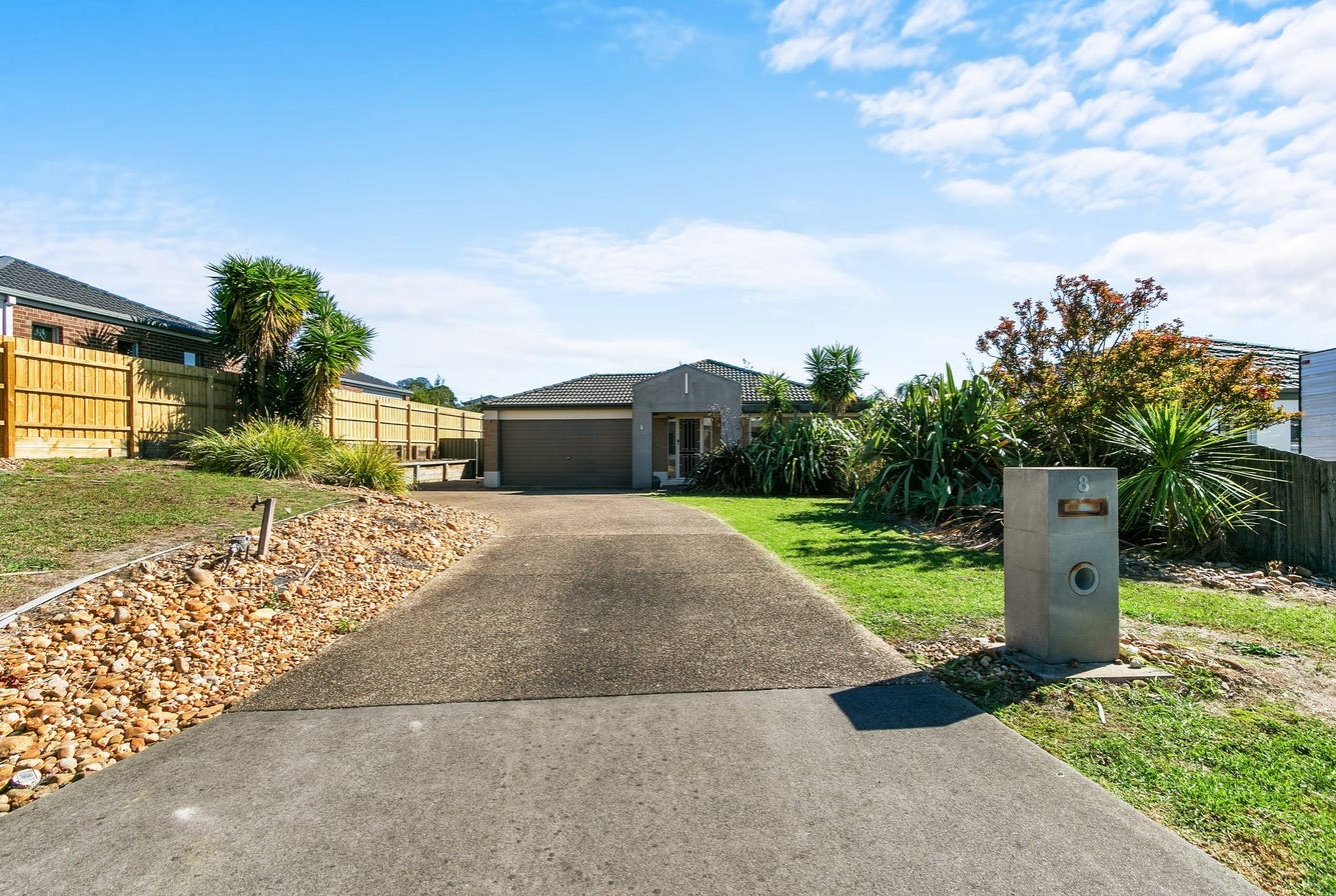 8 Notting Hill, TRARALGON, VIC 3844 AUS