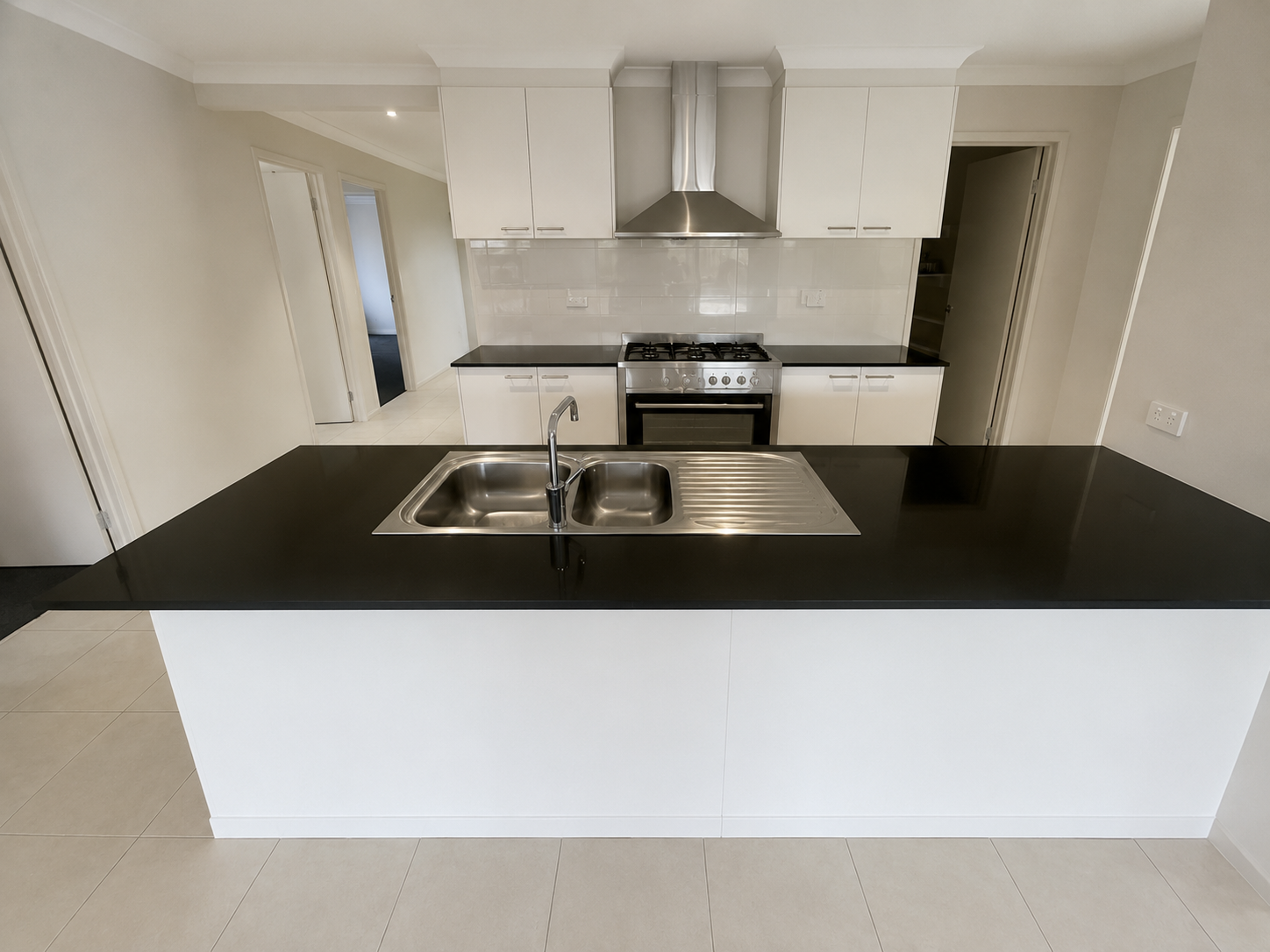 10 Rostrevor Close, TRARALGON, VIC 3844 AUS
