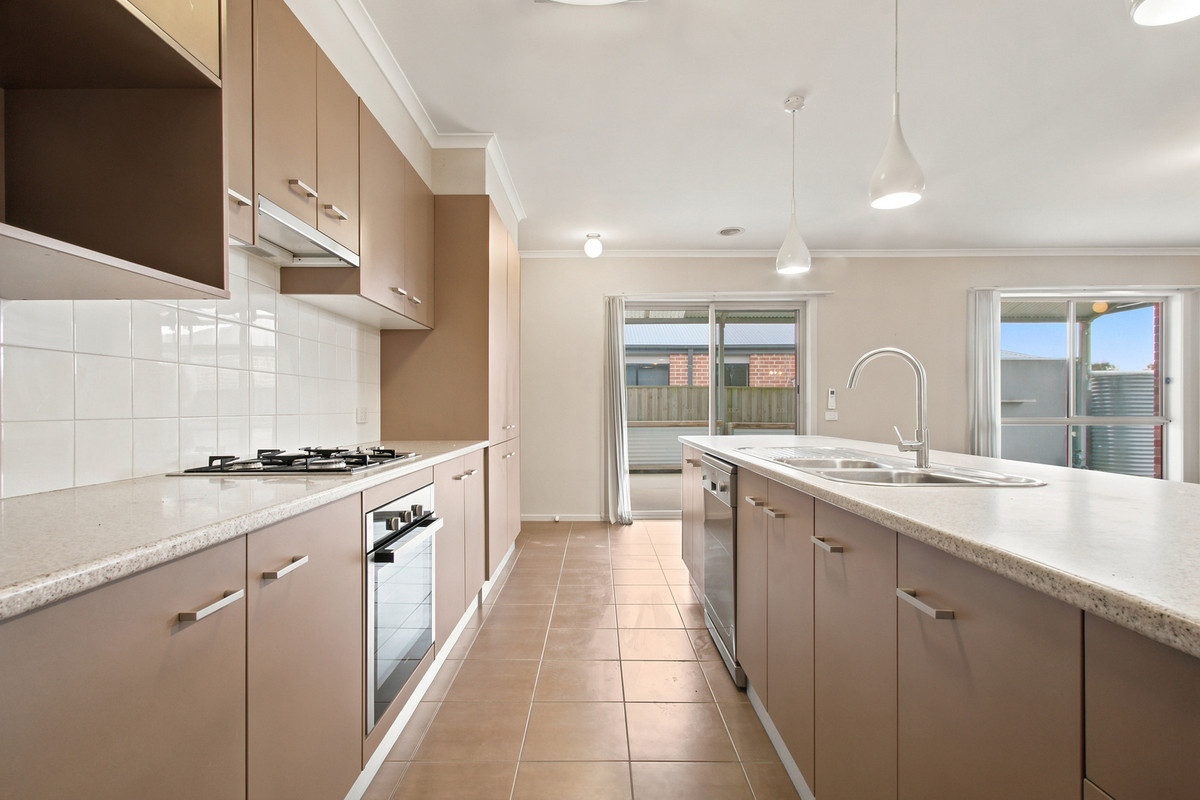 16 Summerhill Road, Traralgon, VIC 3844 AUS