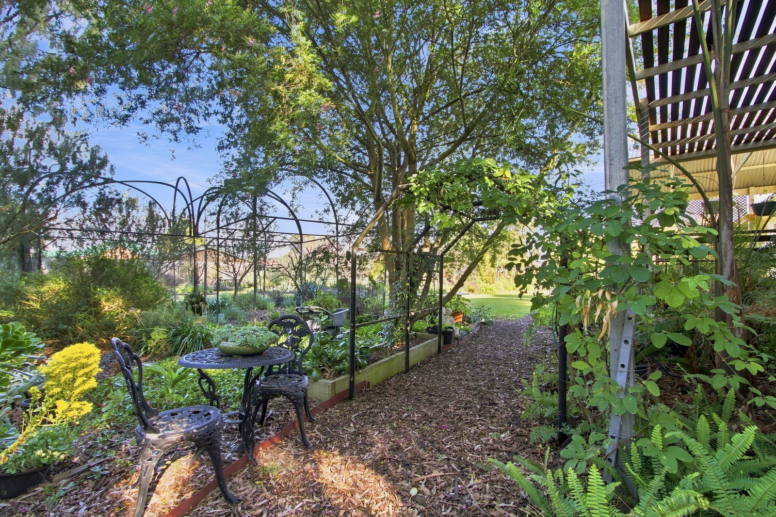 18-20 Ayres Court, Rosedale, VIC 3847 AUS
