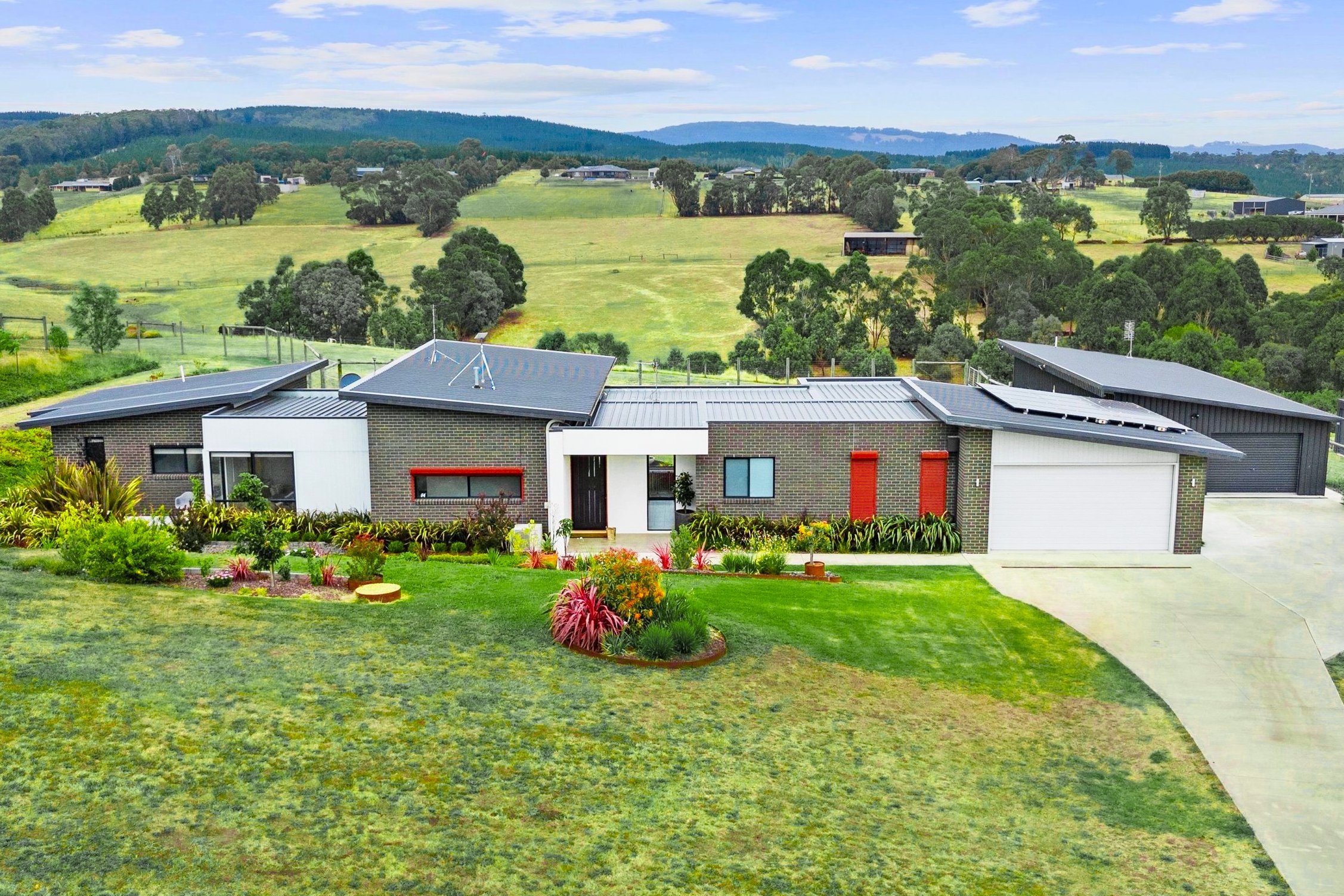 13 Hazelwood Ridge, Hazelwood North, VIC 3840 AUS