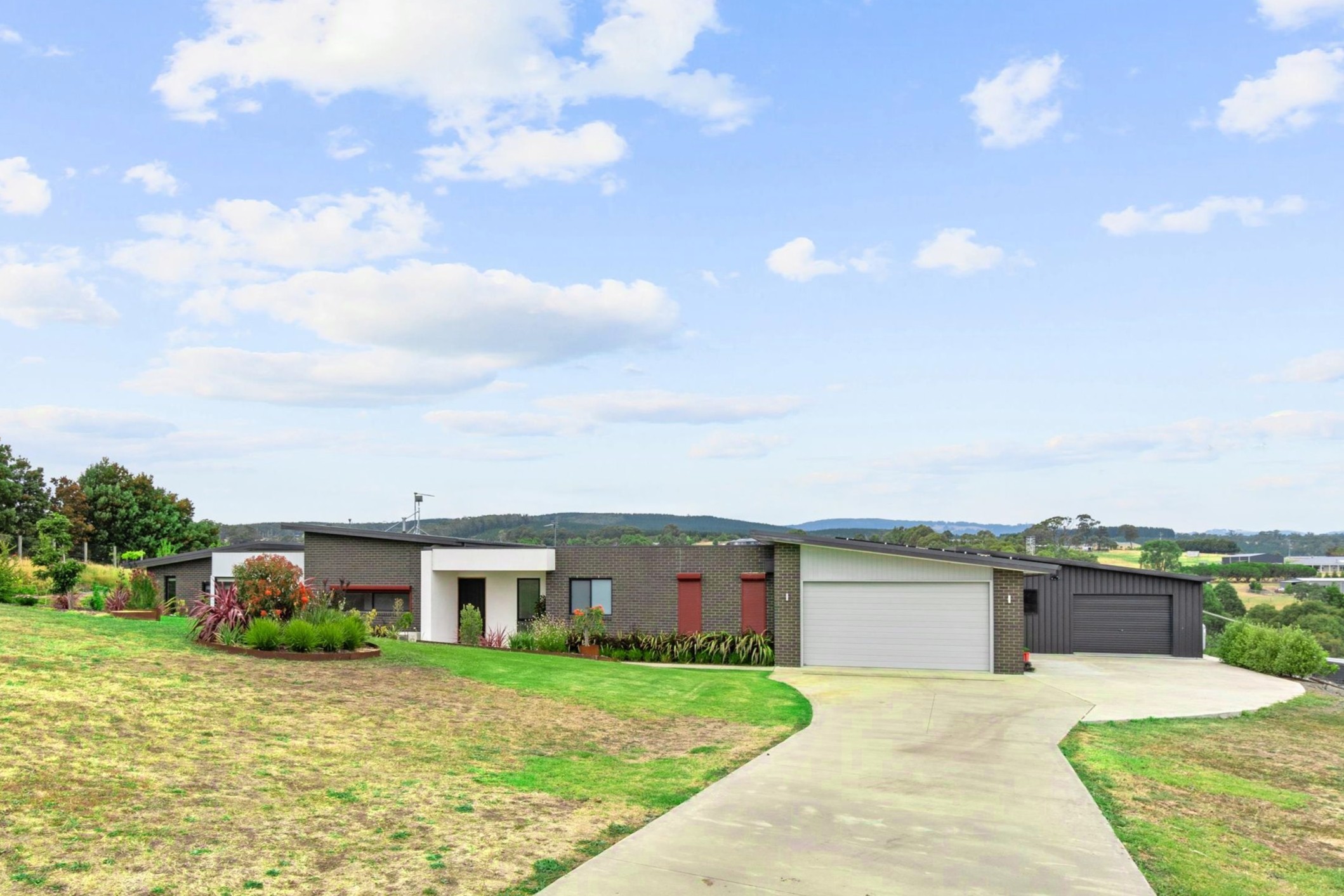 13 Hazelwood Ridge, Hazelwood North, VIC 3840 AUS