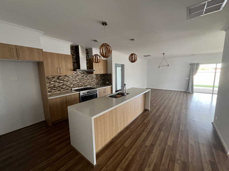 4 Stanford Drive, Traralgon, VIC 3844 AUS
